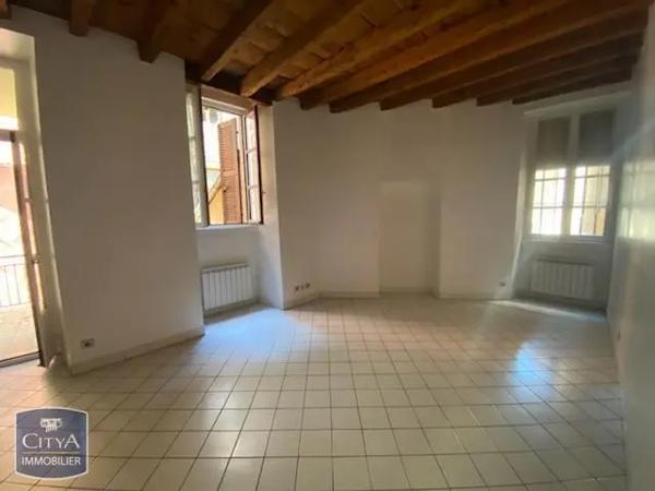 Appartement à louer 3 pièces 68.14m² Chambéry (73000)