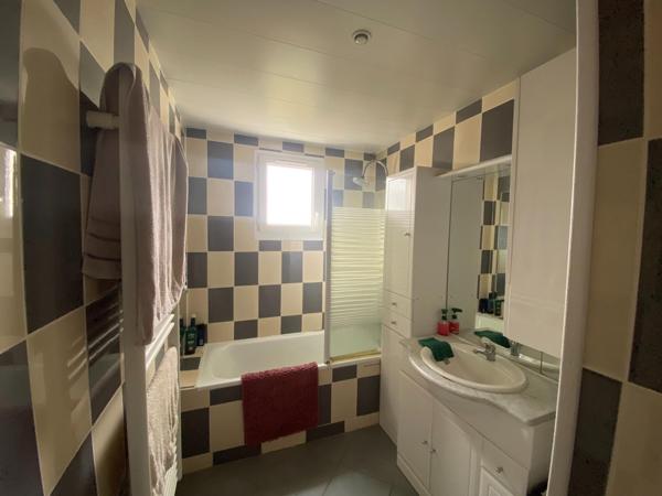 Maison 128 m², 6 chs, terrain 530 m², Champsecret