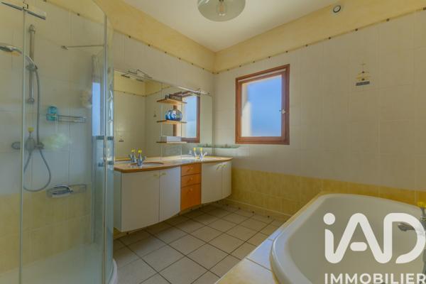 Maison à vendre 11 pièces 240 m² Barberaz