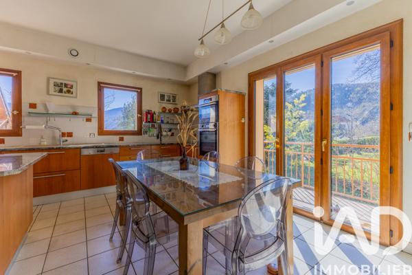 Maison à vendre 11 pièces 240 m² Barberaz