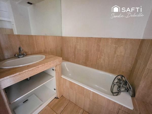 Appartement 2 pièces- 33m² - ascenseur- traversant