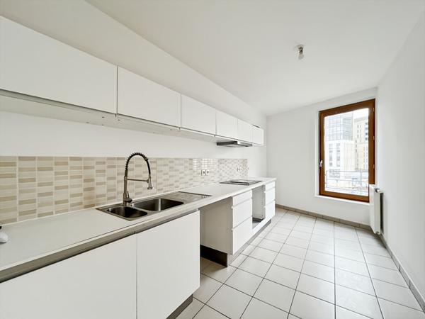 À vendre : Appartement 4 pièces à Bordeaux, secteur Belcier