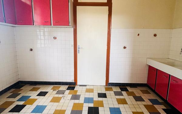 Maison à vendre    8 pièces •  Montmorillon