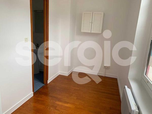 Location 1 Pieces 31 80000 Amiens 25 0372 01 0001