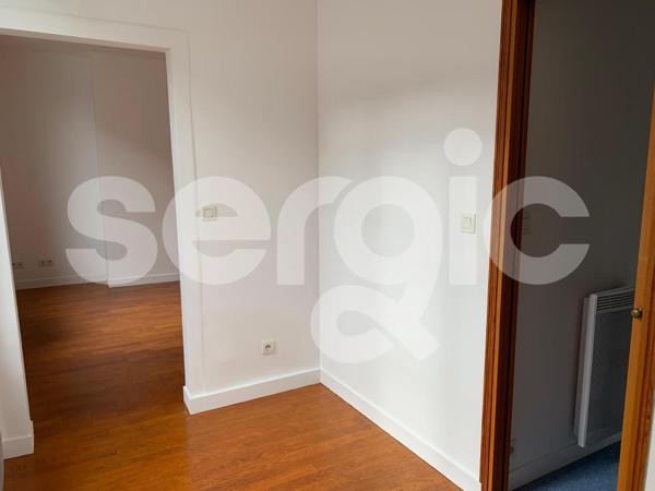 Location 1 Pieces 31 80000 Amiens 25 0372 01 0001