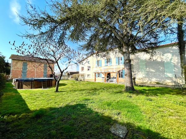 Maison en pierre avec dépendances et T2 Bis