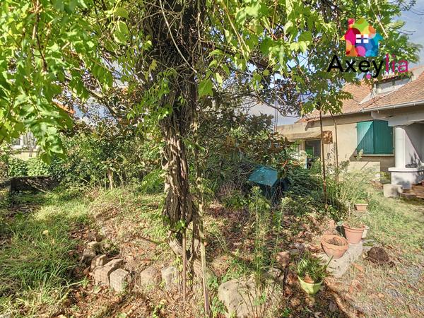 Riorges (42153) A VENDRE - RIORGES - MAISON D'HABITATION À RÉNOVER AVEC 5 CHAMBRES, DÉPENDANCES ET TERRAIN