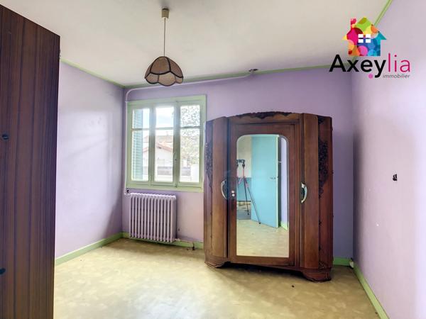 Riorges (42153) A VENDRE - RIORGES - MAISON D'HABITATION À RÉNOVER AVEC 5 CHAMBRES, DÉPENDANCES ET TERRAIN