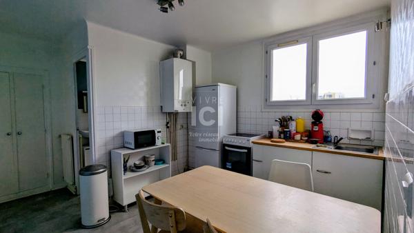 A LOUER / NANTES RUE COMMANDANT JEAN MAHE - CHAMBRE EN COLOCATION / APPARTEMENT T3  56.32M²