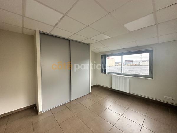 Vente Entrepôt / Local industriel2800 m² - LE PUY EN VELAY (43000)