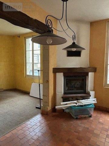 Maison à vendre à Baugé-en-Anjou dans le Maine-et-Loire (49150), ref : LB/2566   
CENTRE