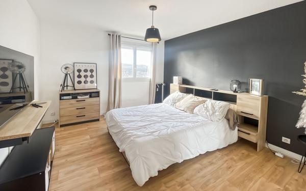 Appartement à vendre    3 pièces • 71,30 m2 Périgueux