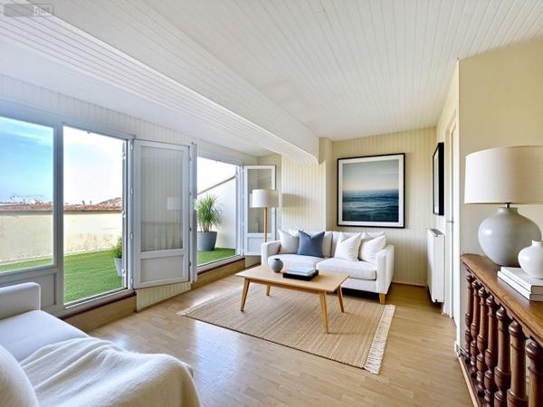 Appartement à vendre à Bordeaux en Gironde (33000), ref : 011-493   
Triangle