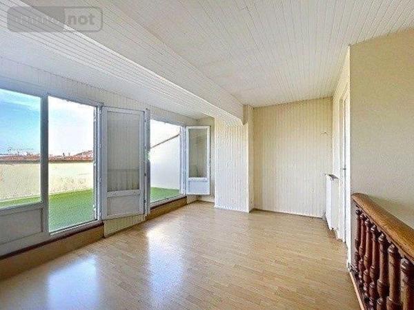 Appartement à vendre à Bordeaux en Gironde (33000), ref : 011-493   
Triangle