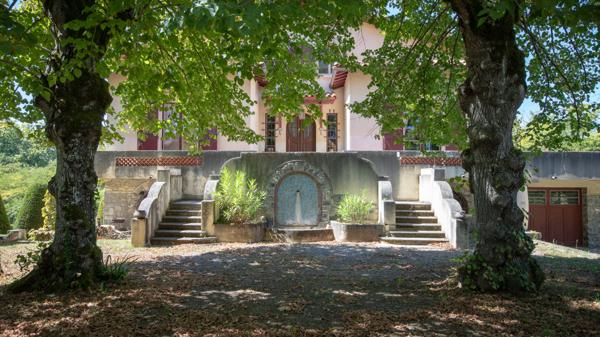 Mauvezin (32120) Exclusivité : Maison de + de 13 pièces, 8 chambres + 1 bureau,