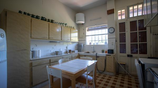 Mauvezin (32120) Exclusivité : Maison de + de 13 pièces, 8 chambres + 1 bureau,