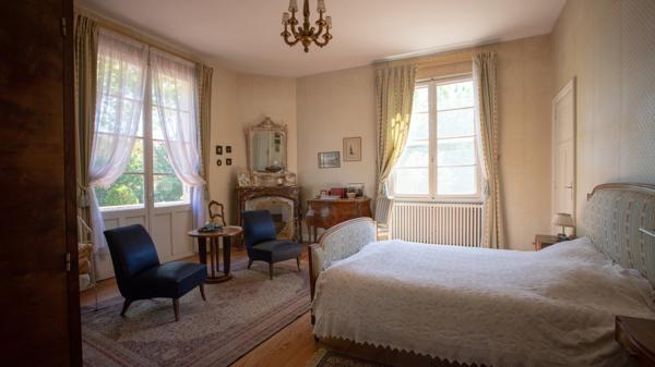 Mauvezin (32120) Exclusivité : Maison de + de 13 pièces, 8 chambres + 1 bureau,