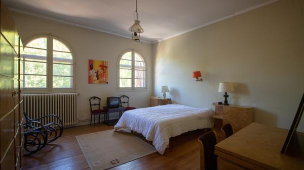 Mauvezin (32120) Exclusivité : Maison de + de 13 pièces, 8 chambres + 1 bureau,