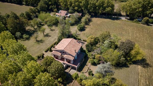 Mauvezin (32120) Exclusivité : Maison de + de 13 pièces, 8 chambres + 1 bureau,