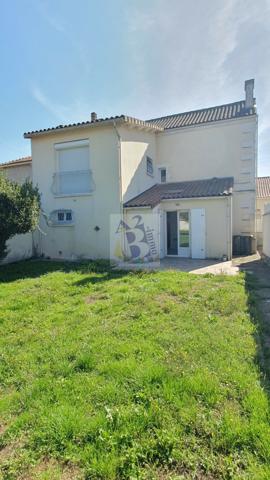 Vente maison de ville Soyaux (16800), 144.00m² avec 5 pièce(s) dont 3 chambre(s) sur 377.00m² de terrain. Agence Allard Brimeaud