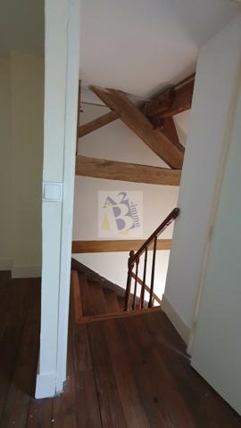 Vente maison de ville Soyaux (16800), 144.00m² avec 5 pièce(s) dont 3 chambre(s) sur 377.00m² de terrain. Agence Allard Brimeaud