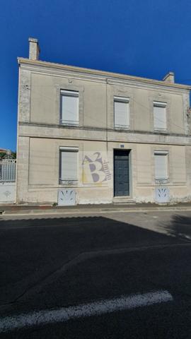 Vente maison de ville Soyaux (16800), 144.00m² avec 5 pièce(s) dont 3 chambre(s) sur 377.00m² de terrain. Agence Allard Brimeaud