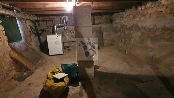 Vente maison de ville Soyaux (16800), 144.00m² avec 5 pièce(s) dont 3 chambre(s) sur 377.00m² de terrain. Agence Allard Brimeaud