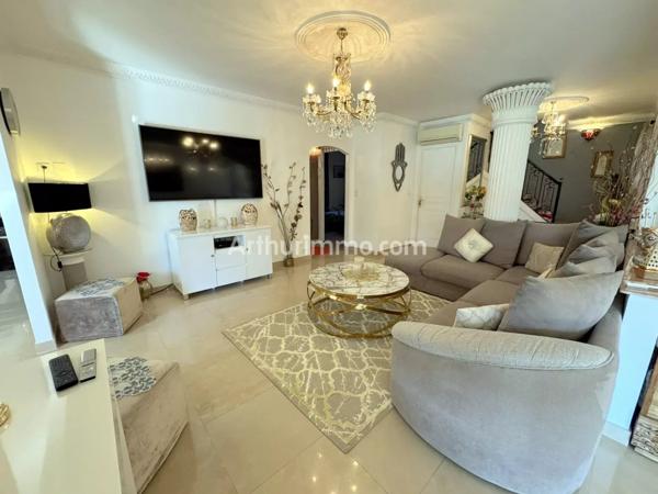 Vente Villa 8 pièces 190 m2 à Sainte-Maxime