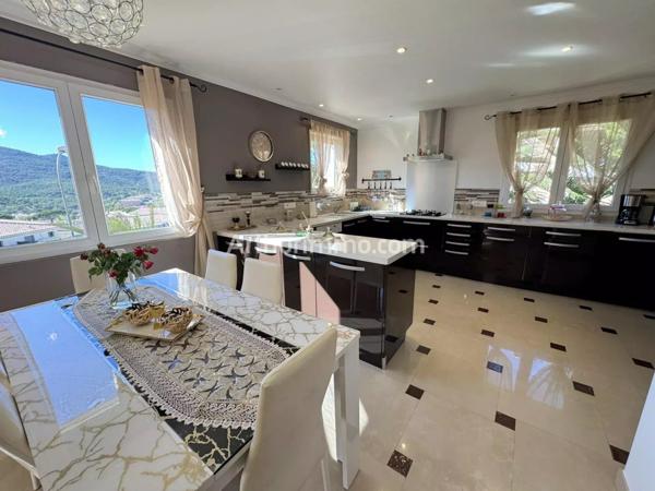 Vente Villa 8 pièces 190 m2 à Sainte-Maxime