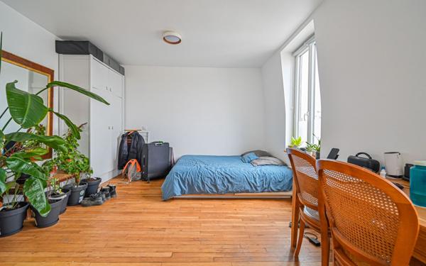 Appartement à vendre    1 pièce • 23,50 m2 Paris 20