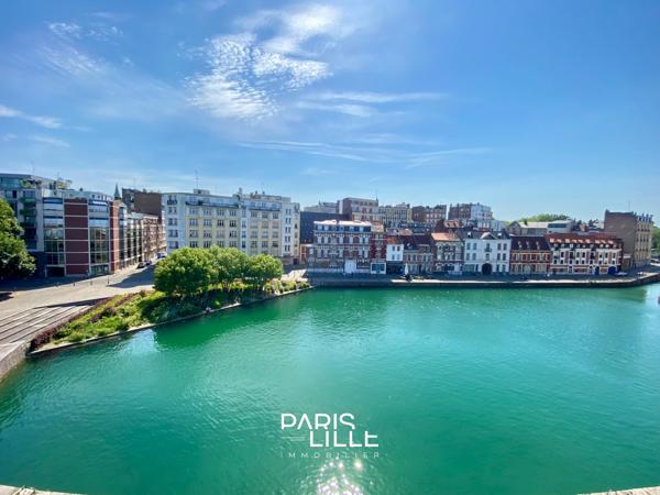 Rare:Quai du Wault, duplex balcon et parking.Garage possible