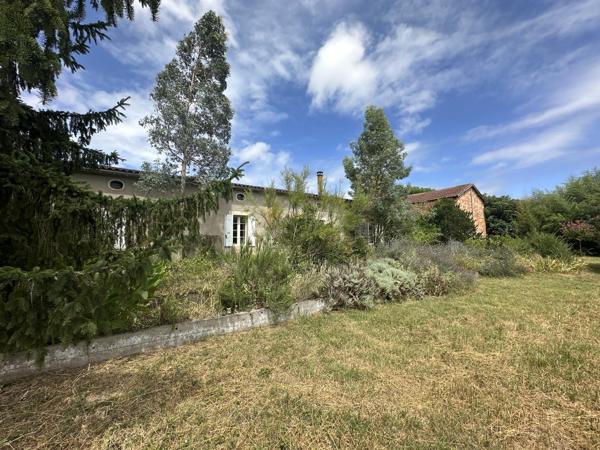 RARE ! Ancien corps de ferme typique du Lot et Garonne
