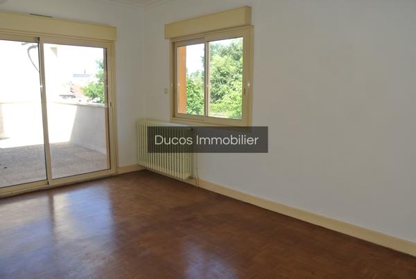 A louer maison de ville à Marmande avec terrasse