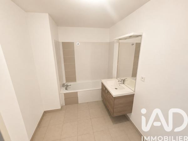 Appartement à vendre 3 pièces 59 m² Oullins-Pierre-Bénite