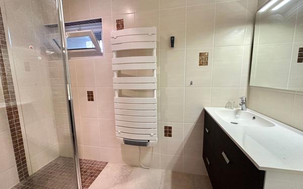 Maison à vendre    9 pièces •  Langon