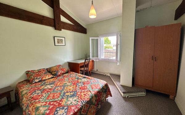 Maison à vendre    9 pièces •  Langon