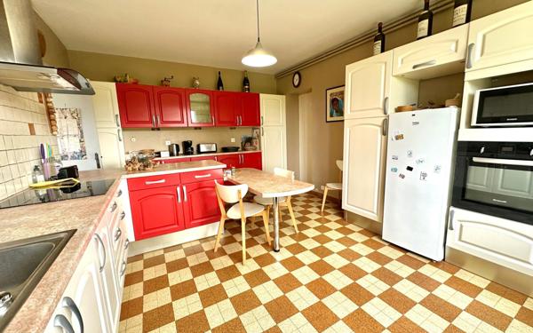 Maison à vendre    9 pièces •  Langon