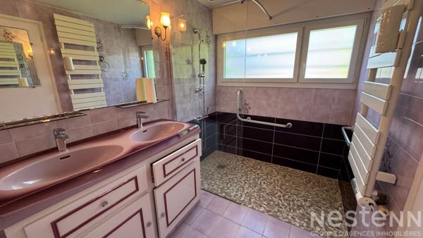 QUIBERON - Maison d'architecte à vendre avec pleine VUE MER sur la baie !