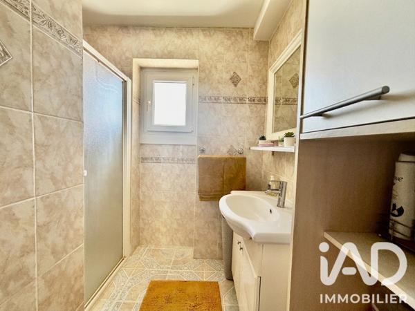 Maison à vendre 7 pièces 140 m² Le Chambon-Feugerolles