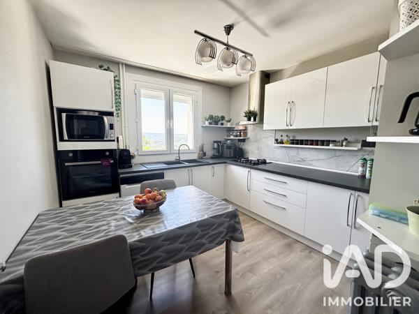 Maison à vendre 7 pièces 140 m² Le Chambon-Feugerolles