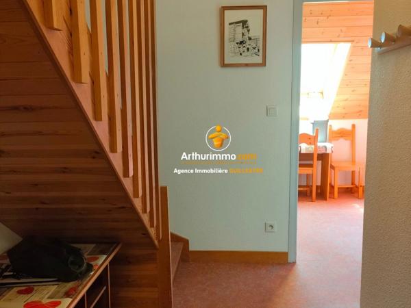 Vente                                                      Appartement
                        
                     3 pièces                      53 m2                     à Arvieux