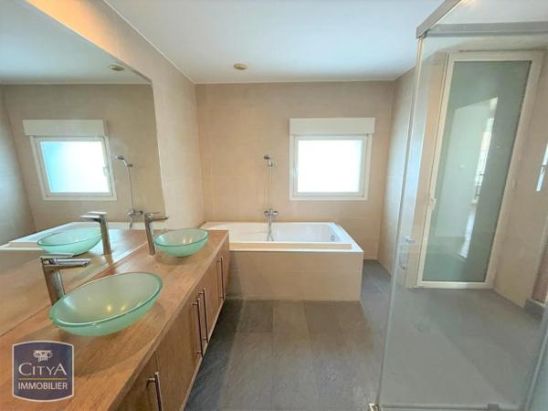 Maison à louer 6 pièces 103.65m²