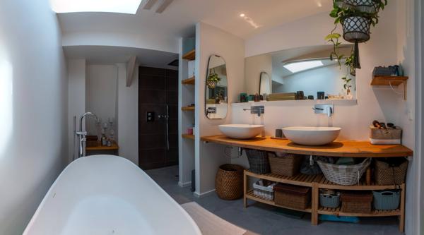Édouard VAILLANT - Appartement type 4 avec terrasse et 2 parking + Studio indépendant de 17.05 m² hab ROUBAIX