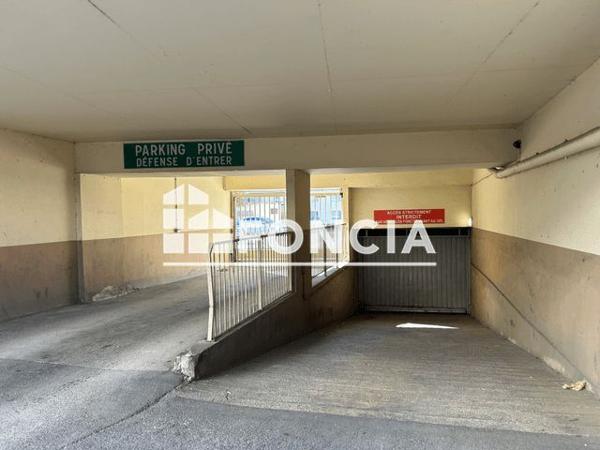 Location Parking - 20 AVE GENERAL NOGUES Toulon 83000