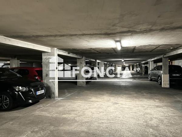 Location Parking - 20 AVE GENERAL NOGUES Toulon 83000