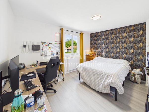 Maison familiale avec jardin, terrasse et garage