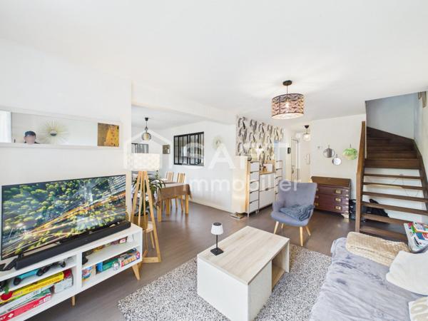 Maison familiale avec jardin, terrasse et garage