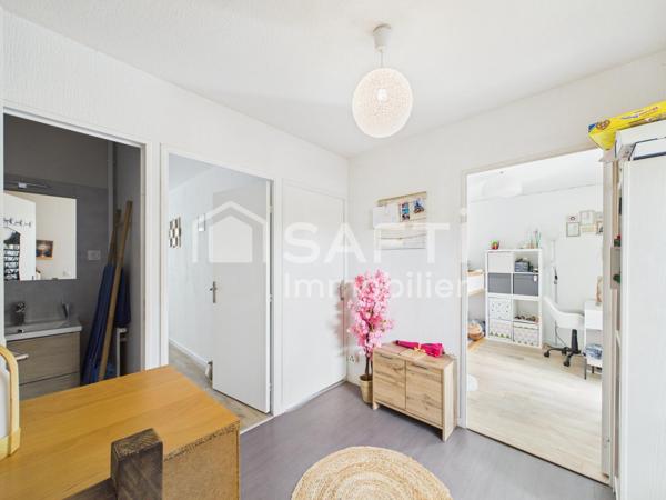 Maison familiale avec jardin, terrasse et garage
