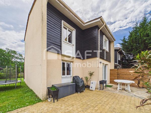 Maison familiale avec jardin, terrasse et garage