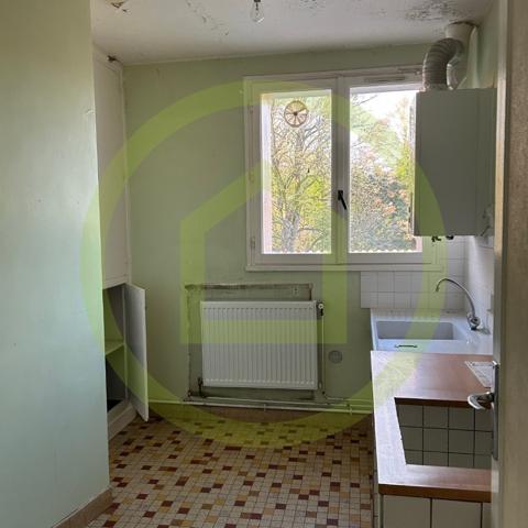 Immeuble à LA FERTE GAUCHER (77320)